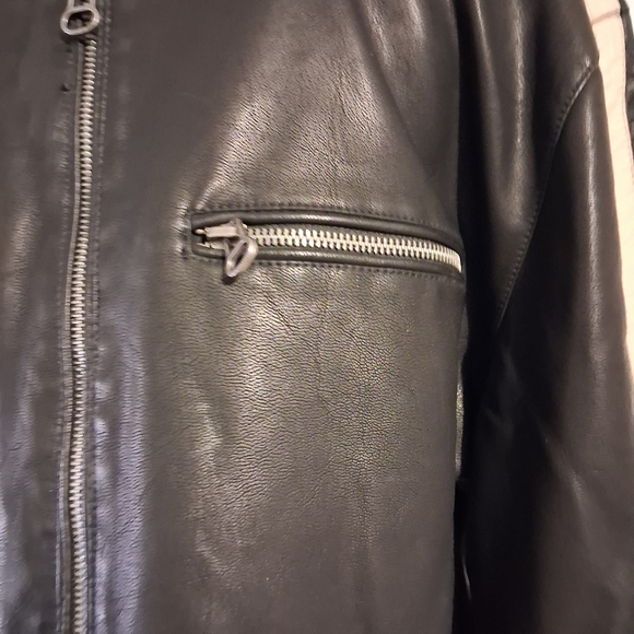 Men's Black Faux Leather Jacket with Striped Sleeves Size XL - Picture 9 of 16